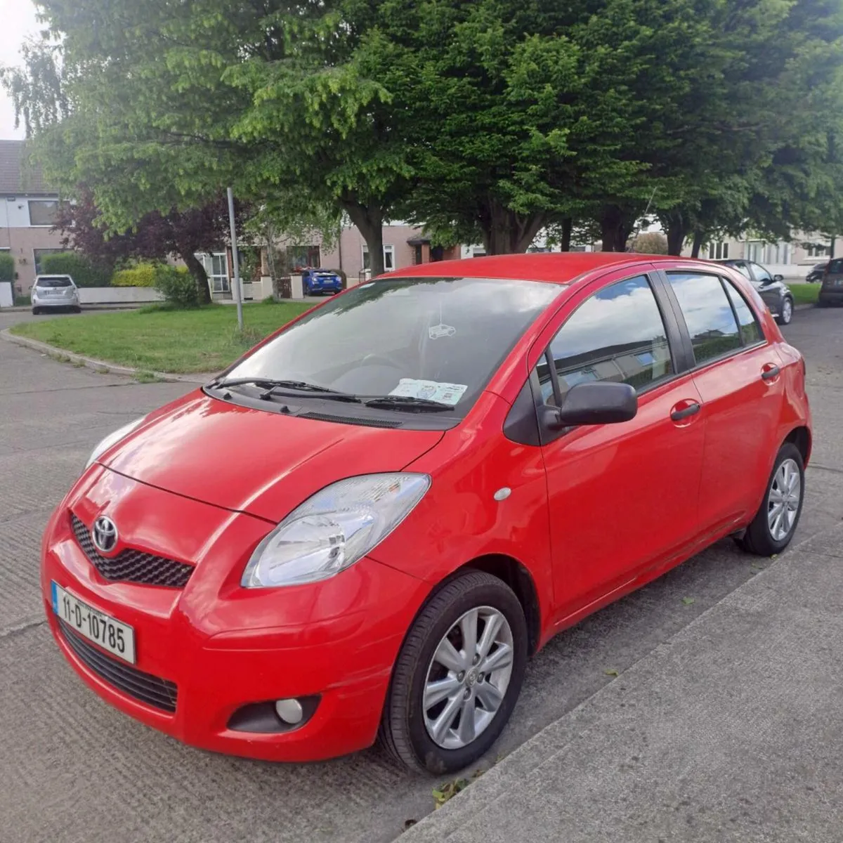 Toyota Yaris 2011 1.0 - Image 2