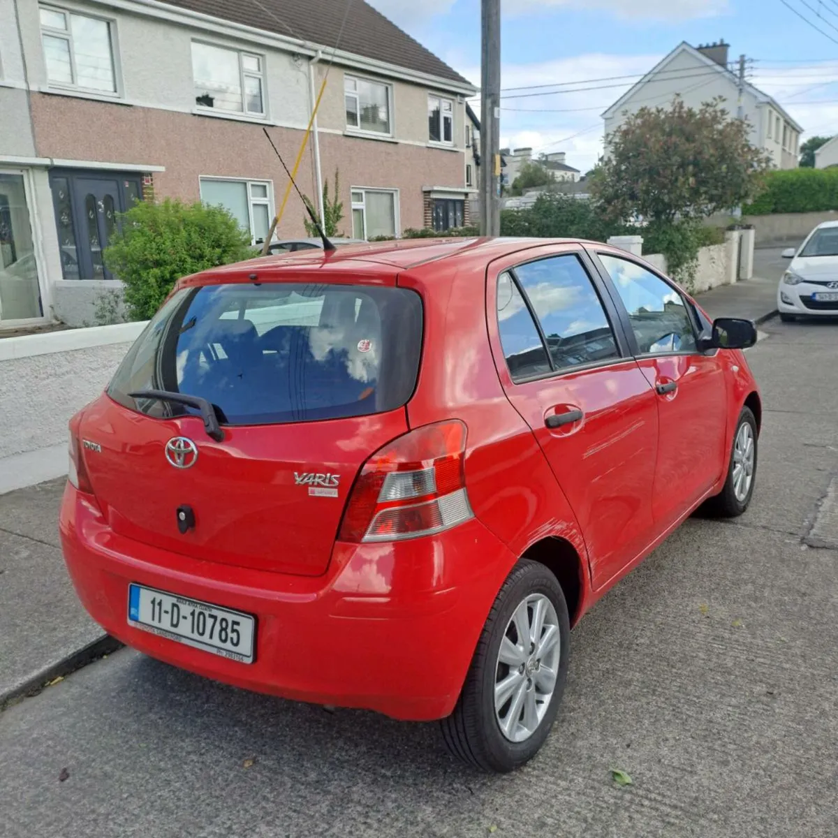 Toyota Yaris 2011 1.0 - Image 3