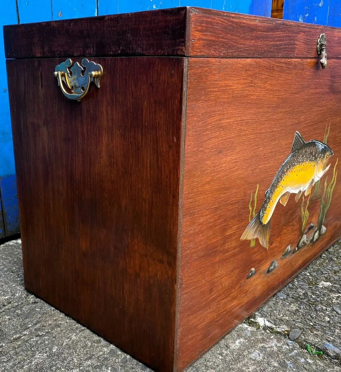 Large Wooden Trunk - Image 3
