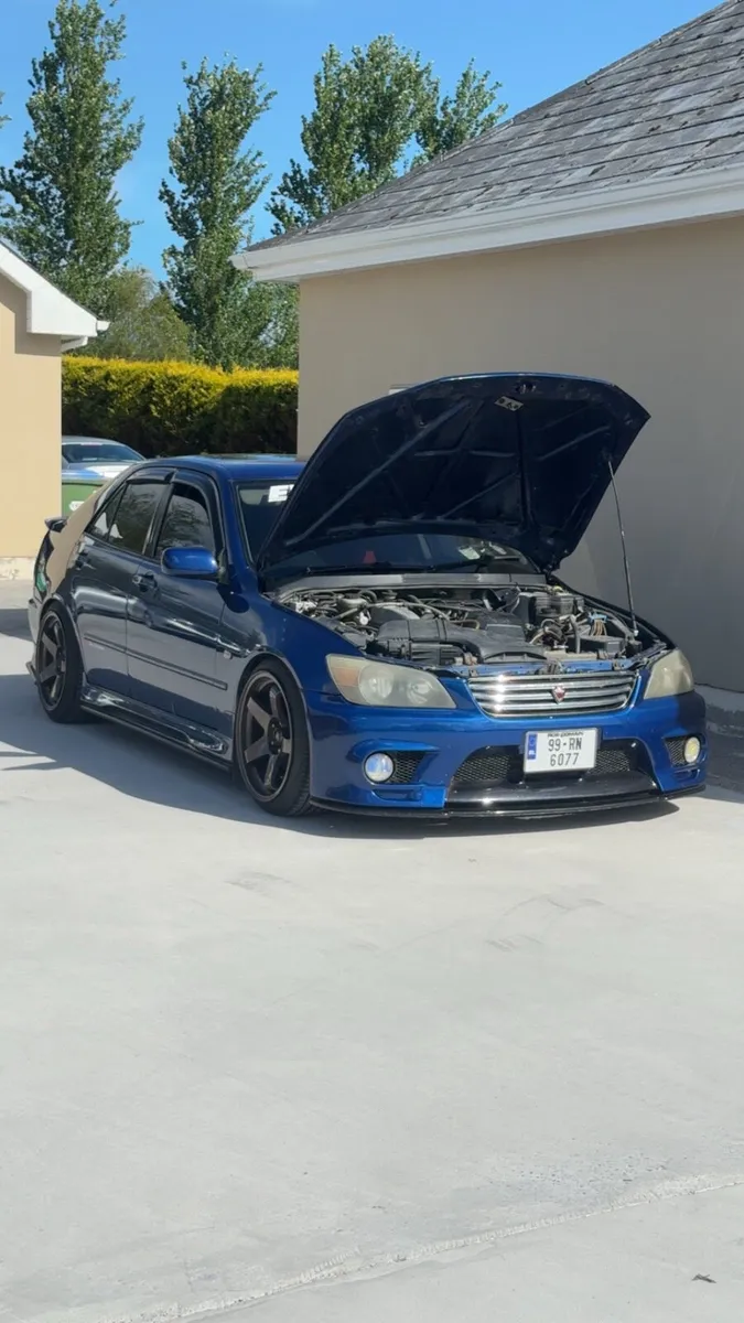 Toyota altezza - Image 3