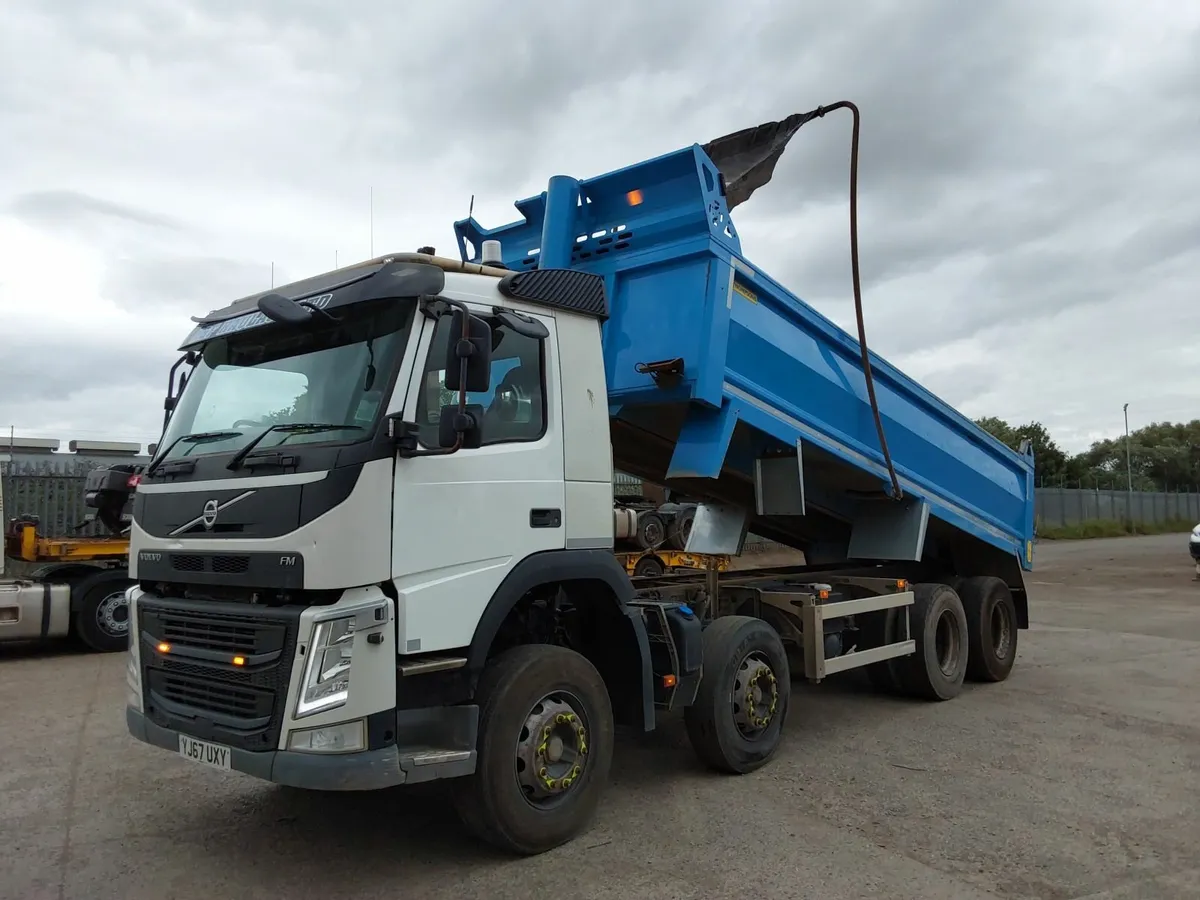 2017 VOLVO FM FM410 8X4R DAY - Image 1