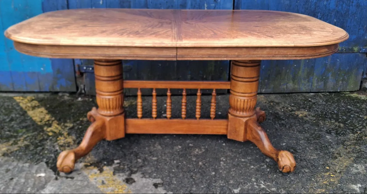 Oak Dining Table - Image 1