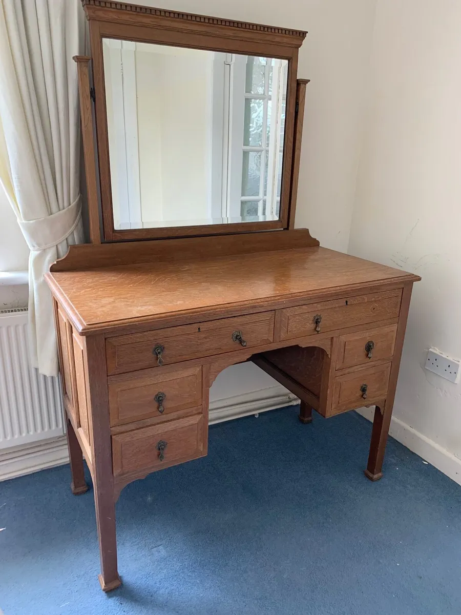 Solid Oak Dresser - Image 1