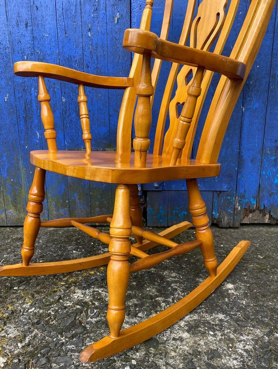 Rocking Chair - Image 4
