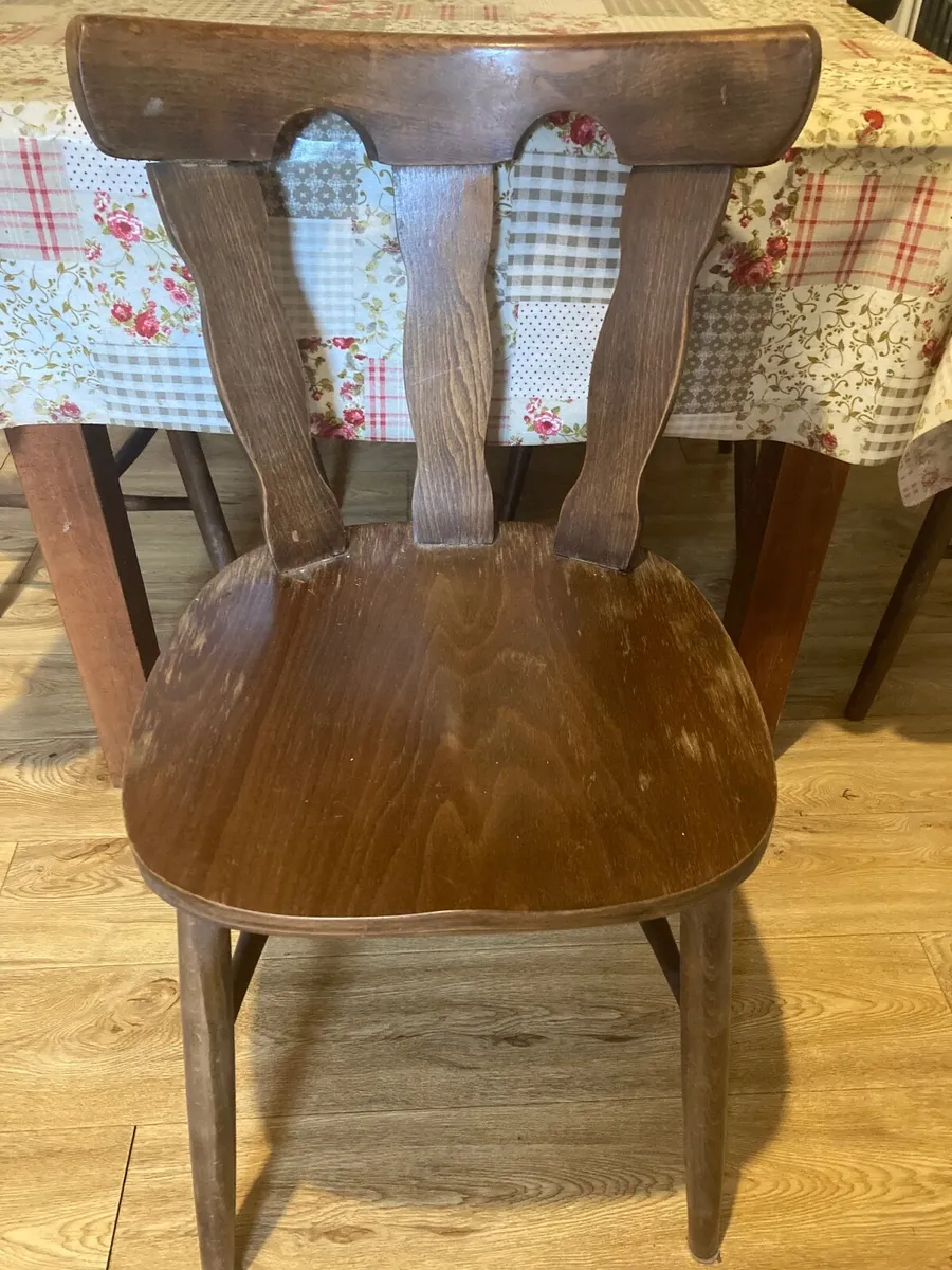 Kitchen table and chairs - Image 4