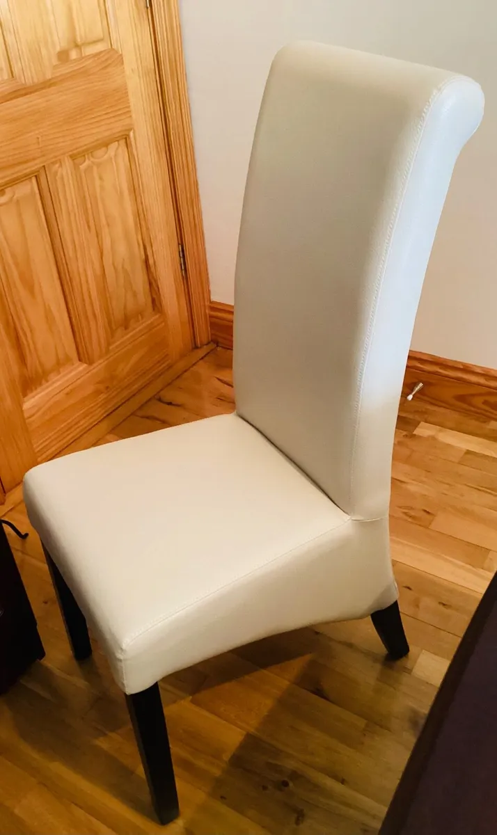 Dining Room Suite of furniture - Image 1