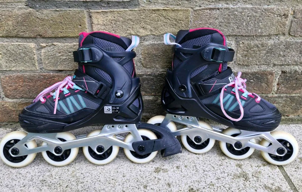 Rollerblades - Image 2