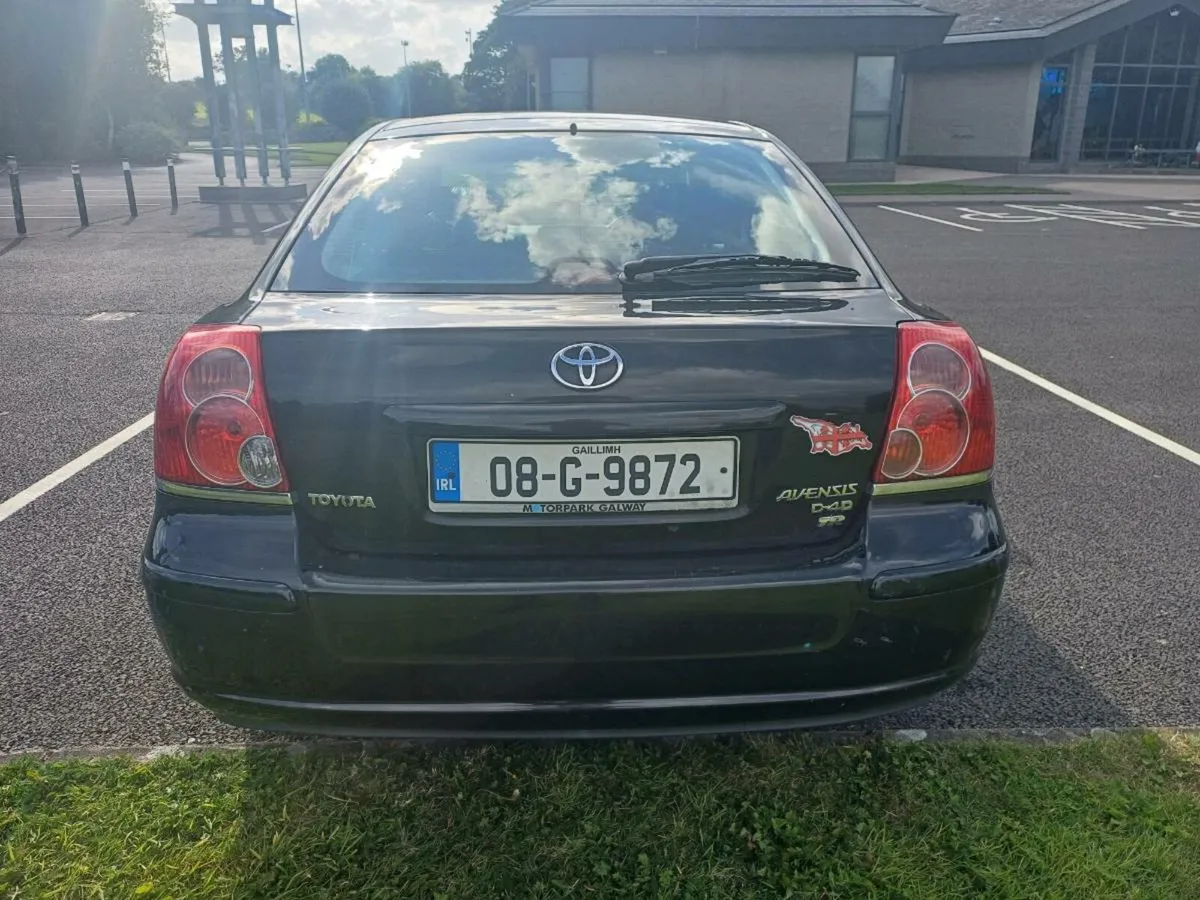 Toyota Avensis - Image 4
