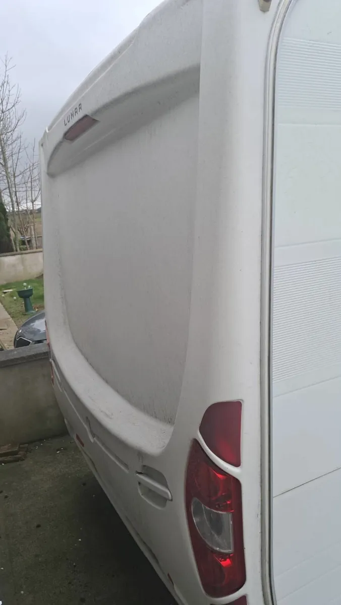 2008 Lunar Lexon 585 SI Caravan - Image 2