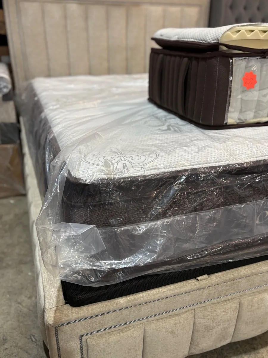 Beds and mattresses - Image 3