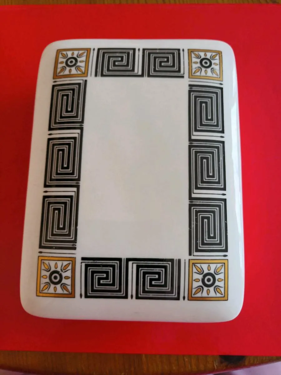 Vintage Wedgwood  Trinket Box - Image 1