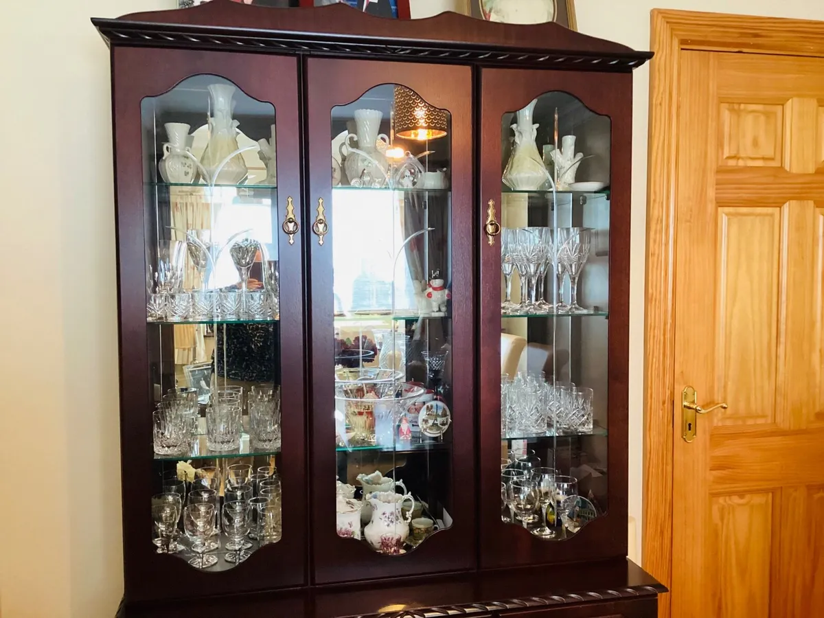 Display Cabinet - Image 3