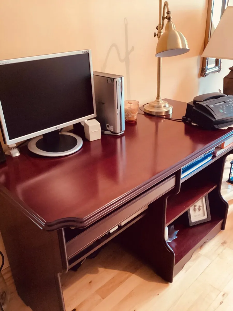 Office Desk - Image 1