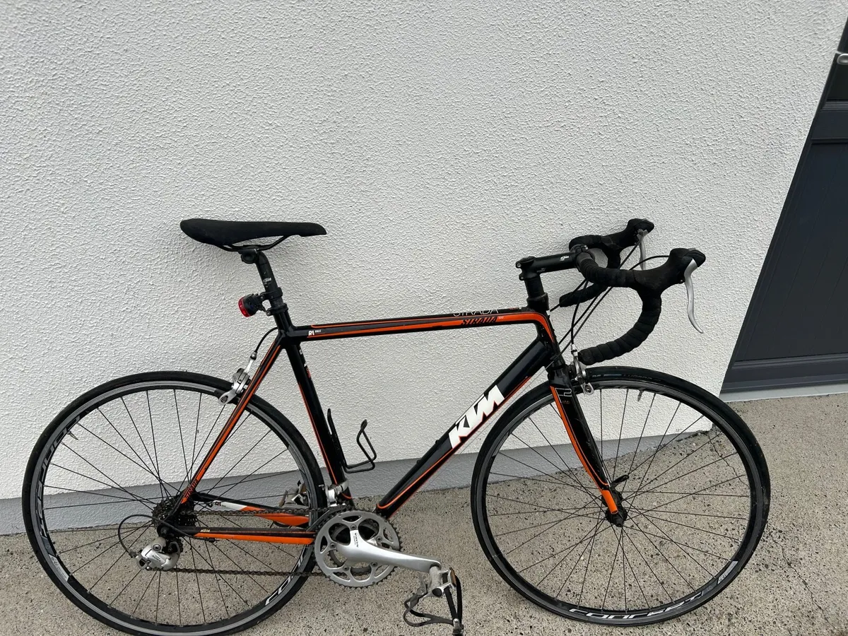 Strada Road Bike
