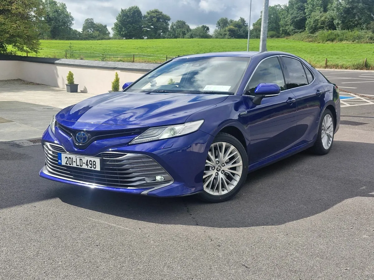 Toyota Camry platinum 2020 - Image 1