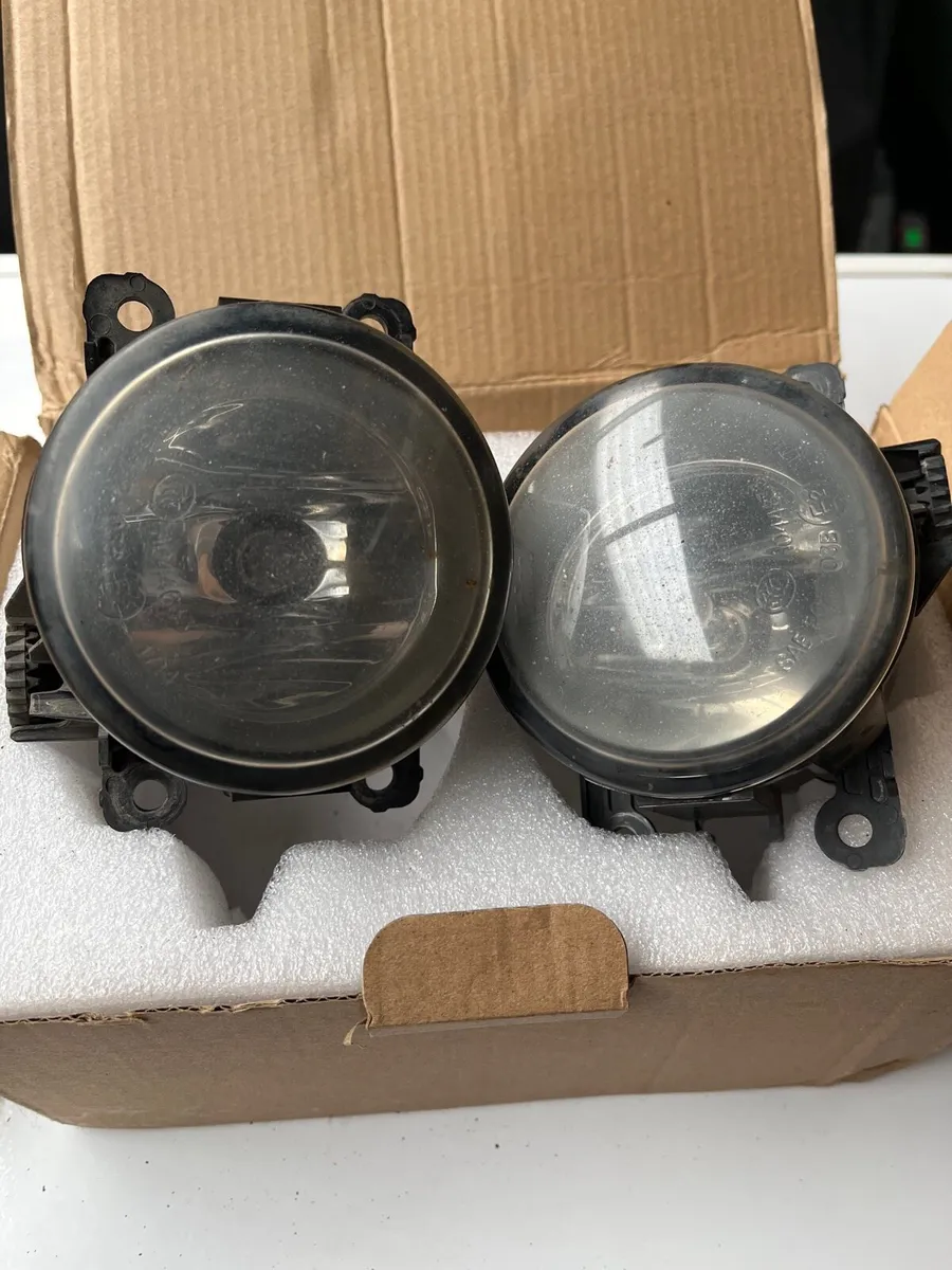 Land Rover Oil Pump New, L322 lights - Image 3