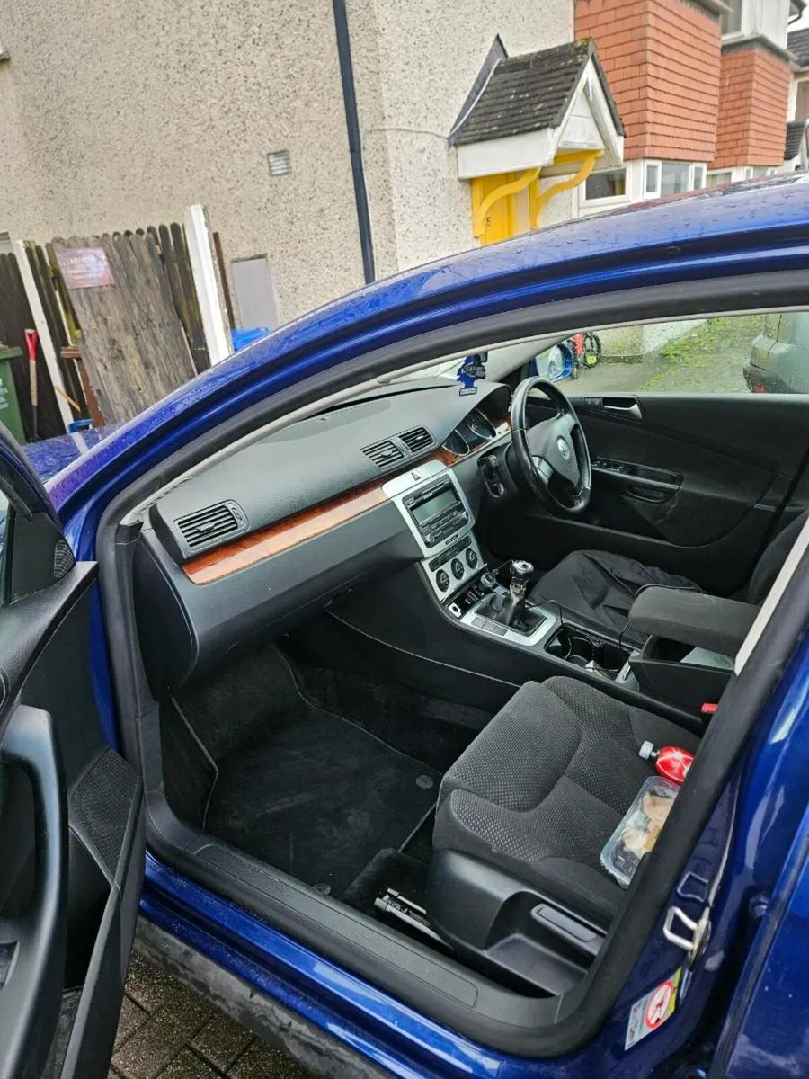 Volkswagen passat - Image 3