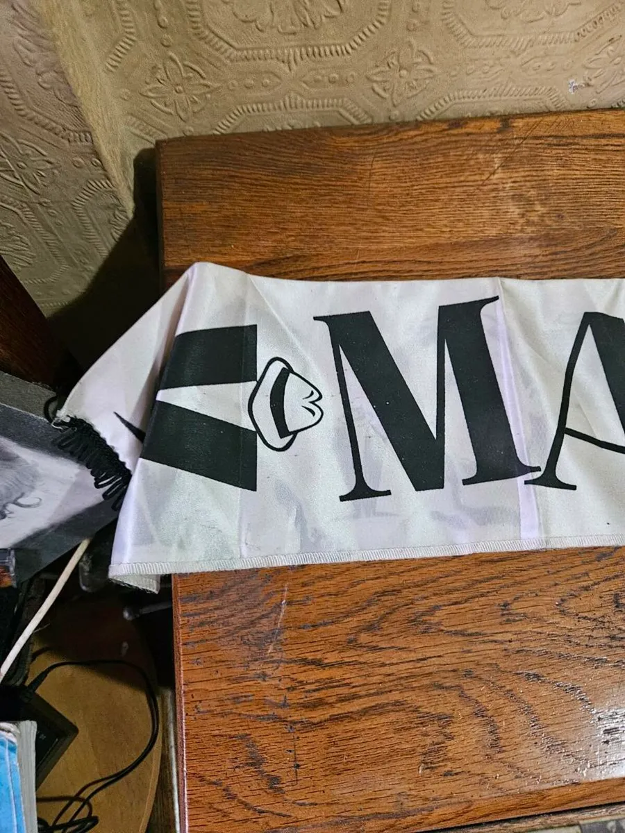 Vintage Retro 1980's Madness Scarf - Image 2