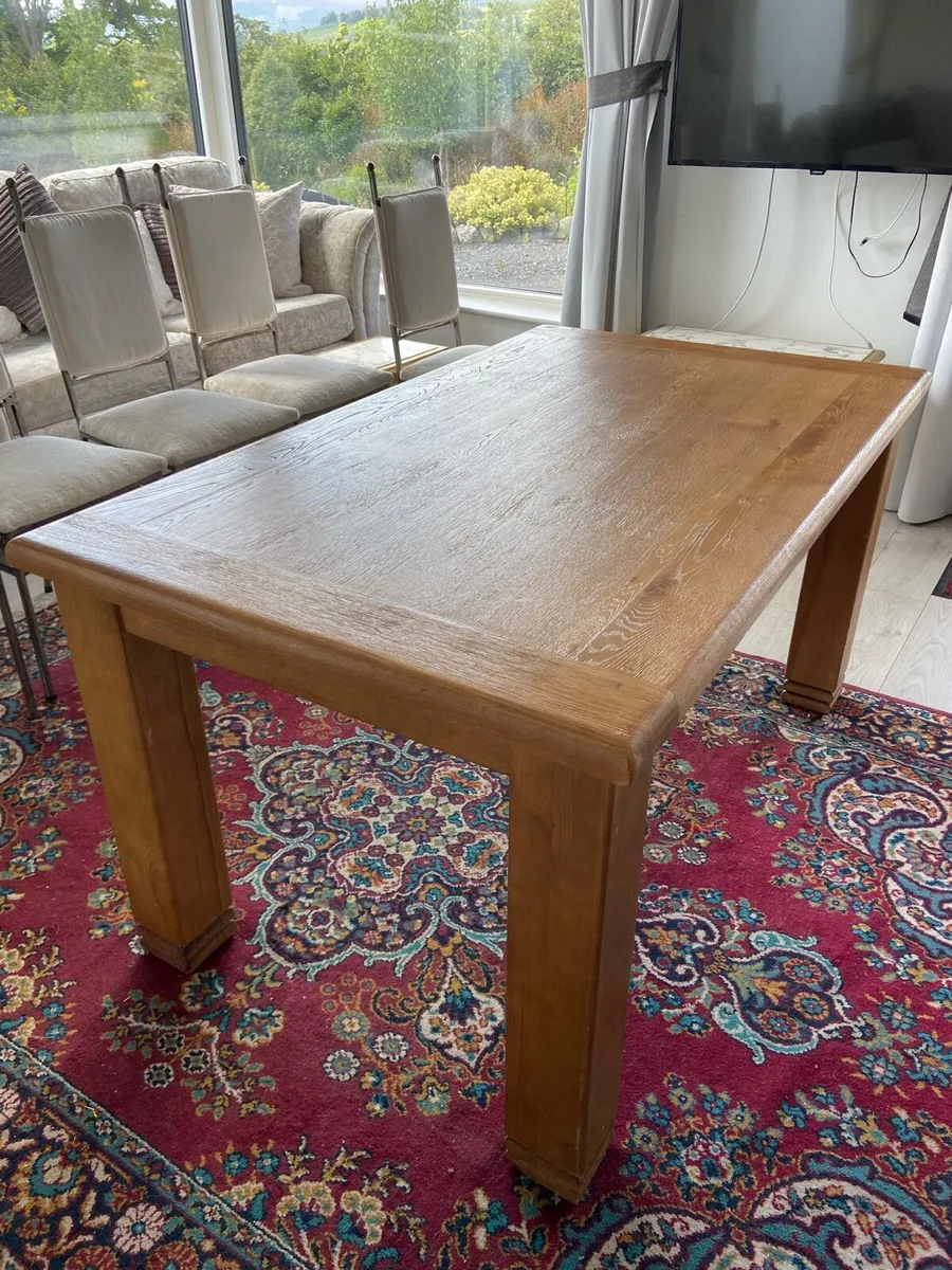 Solid oak 6 seat dining table - Image 3