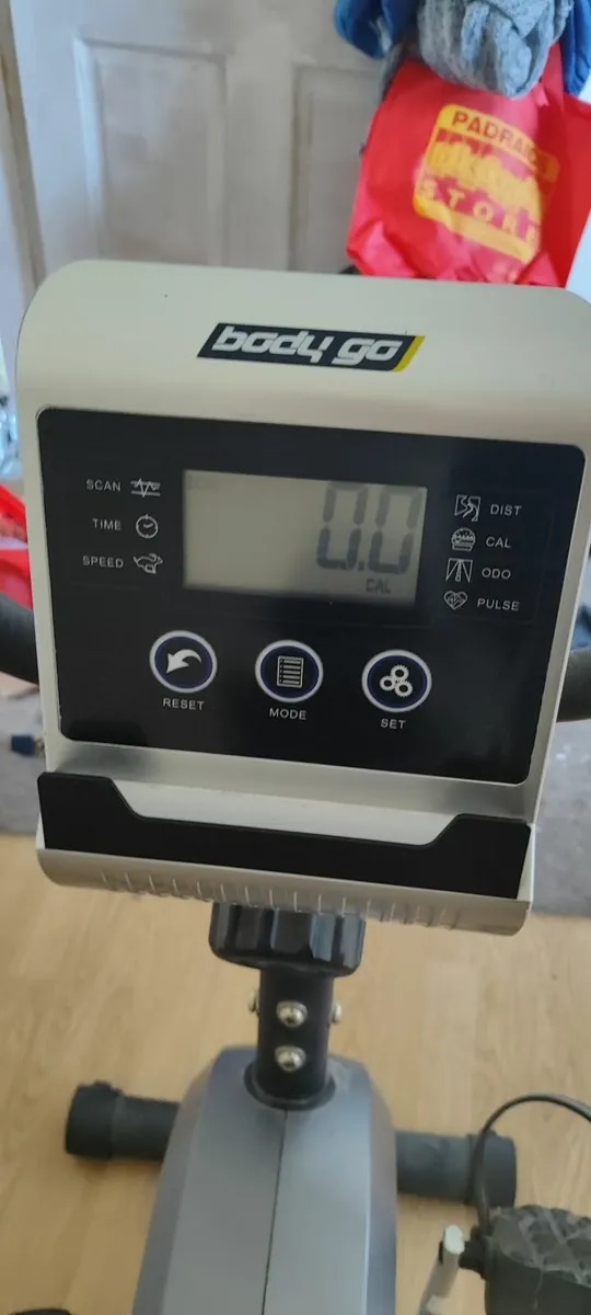 Exercise bike - Image 2