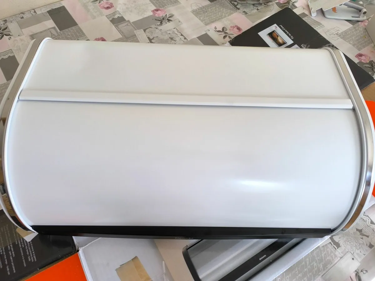 Brabantia  Bread bin - Image 4