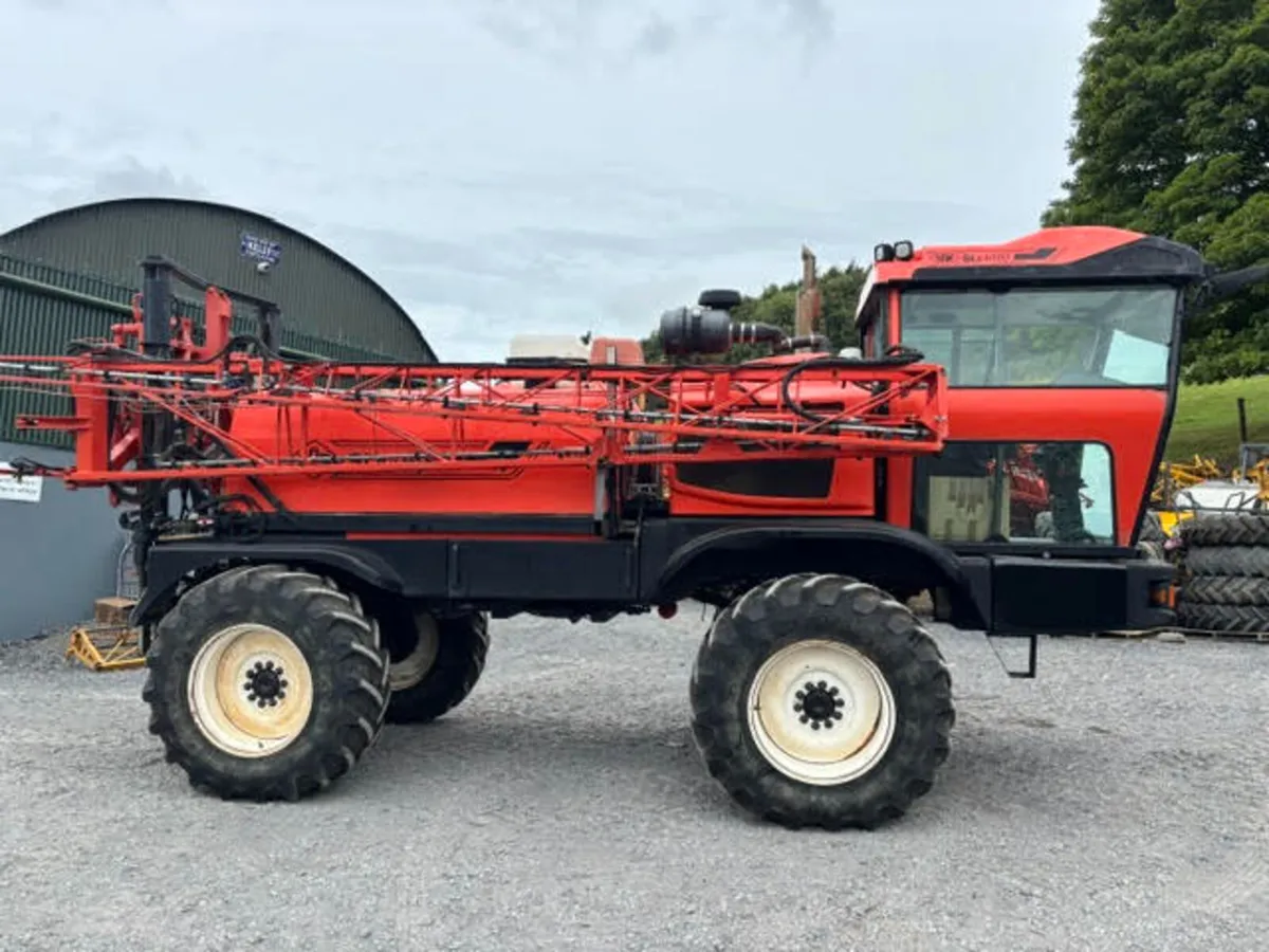 Sands SLC 4000 -Self Propelled Sprayer - Image 1