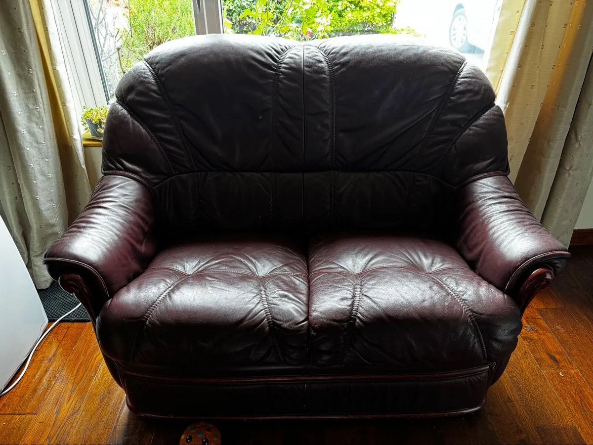 Genuine leather Sofa - Image 1