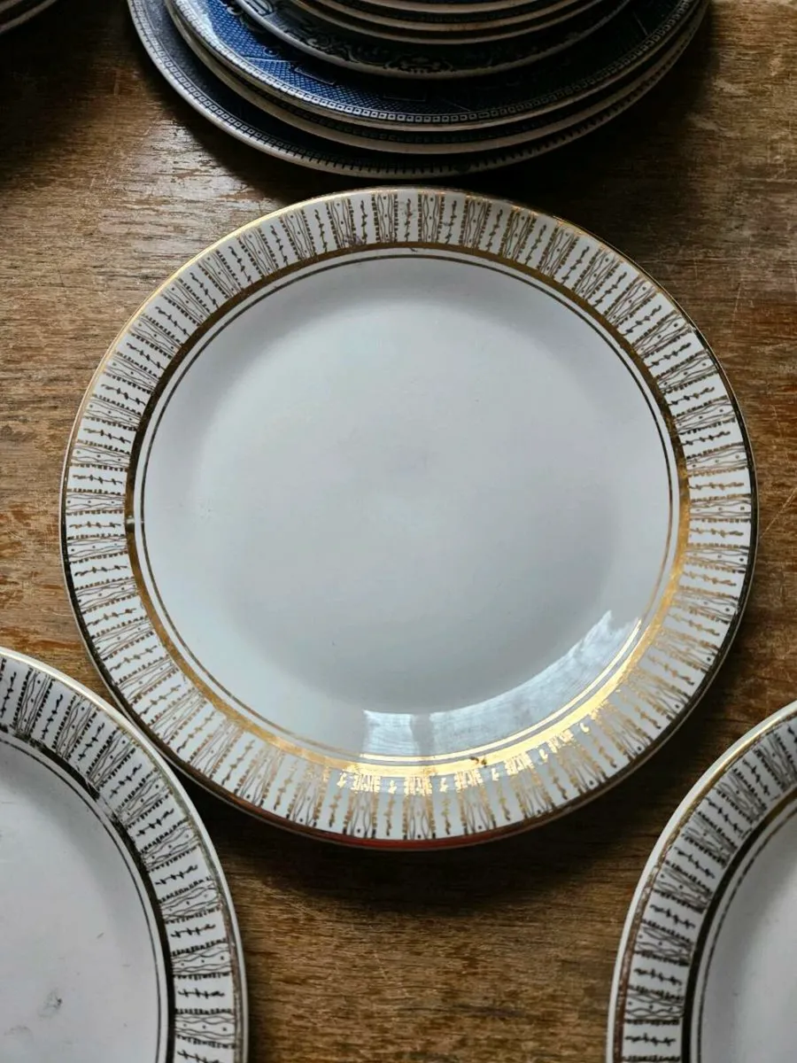Vintage Arklow Pottery Plates x 3 - Image 3