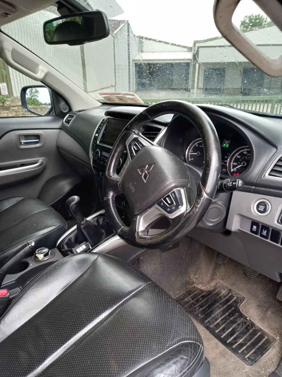 2018 Mitsubishi L200 Crew Cab 2.5 Diesel - Image 4