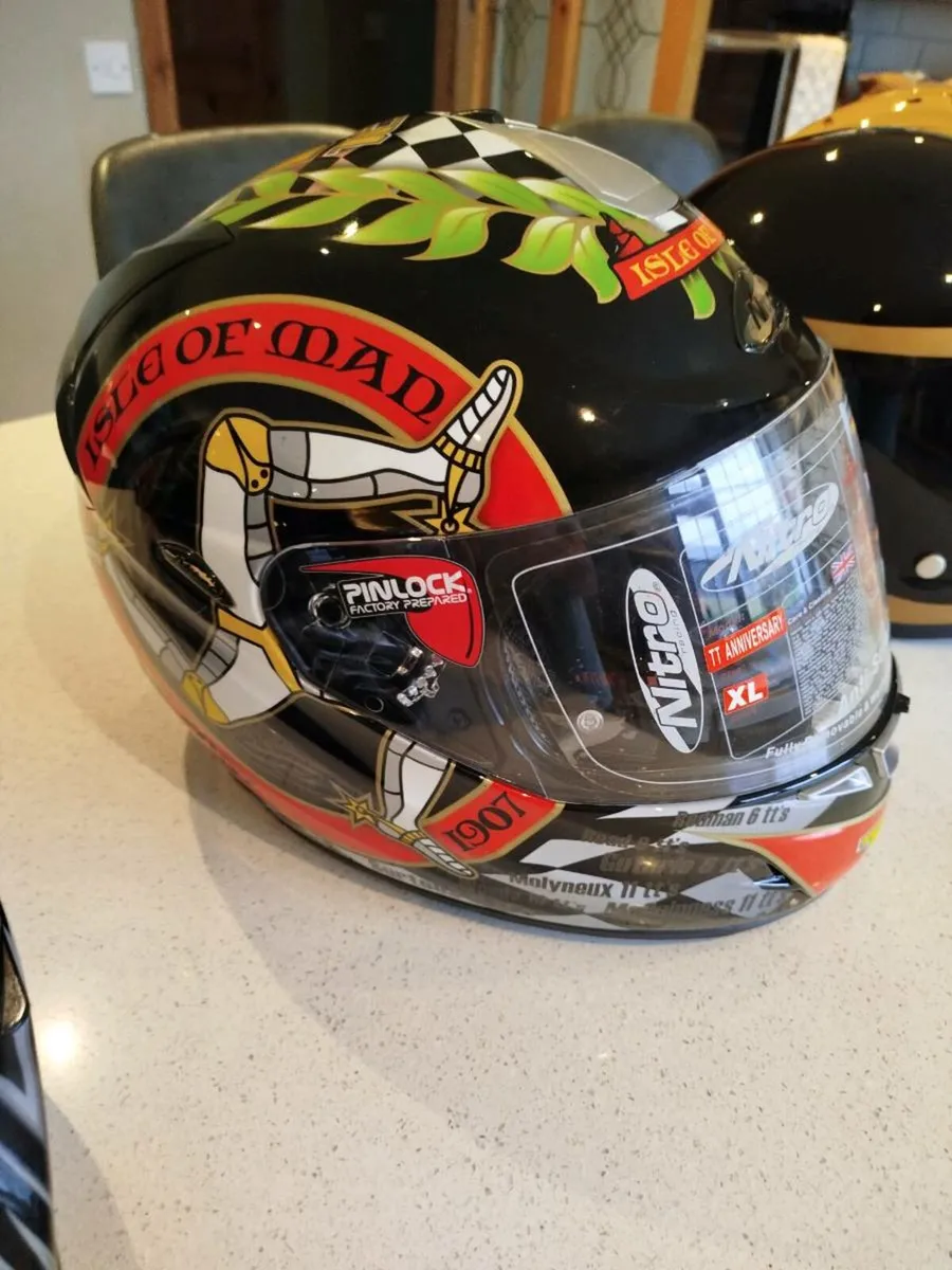 Motorcycle helmets - Image 3