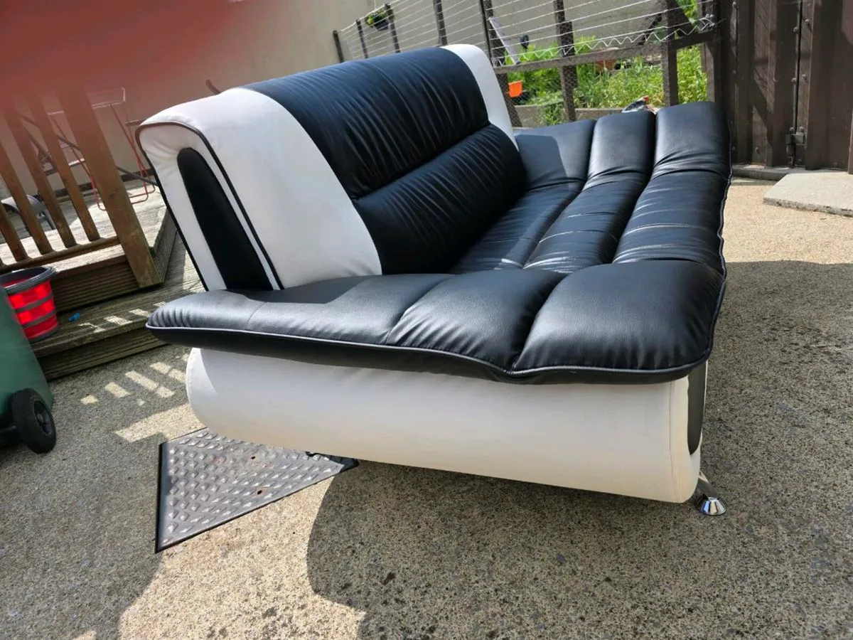 2 seater sofa - Image 2