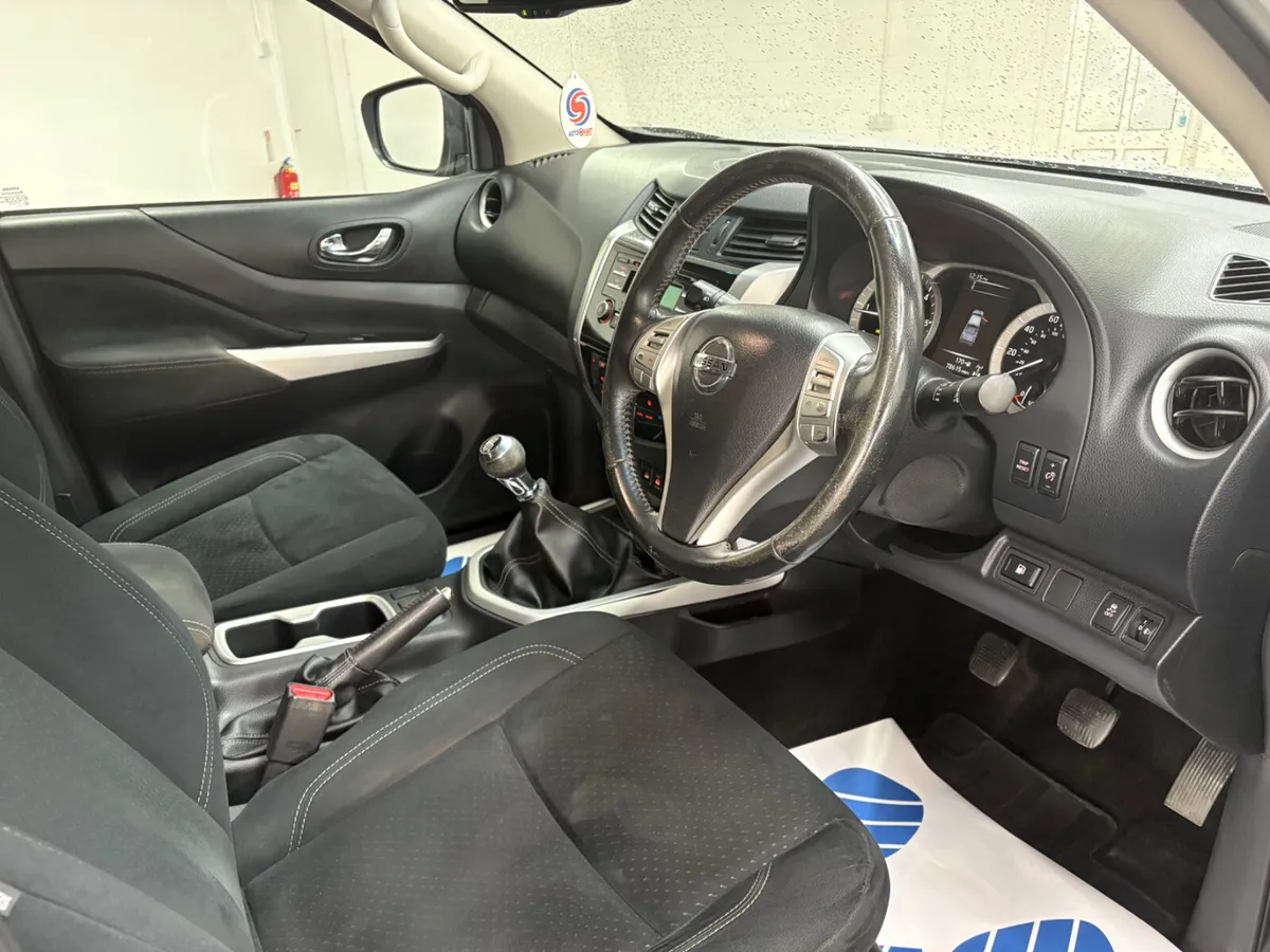 2016 Nissan Navara Crewcab 2.3D - Image 3
