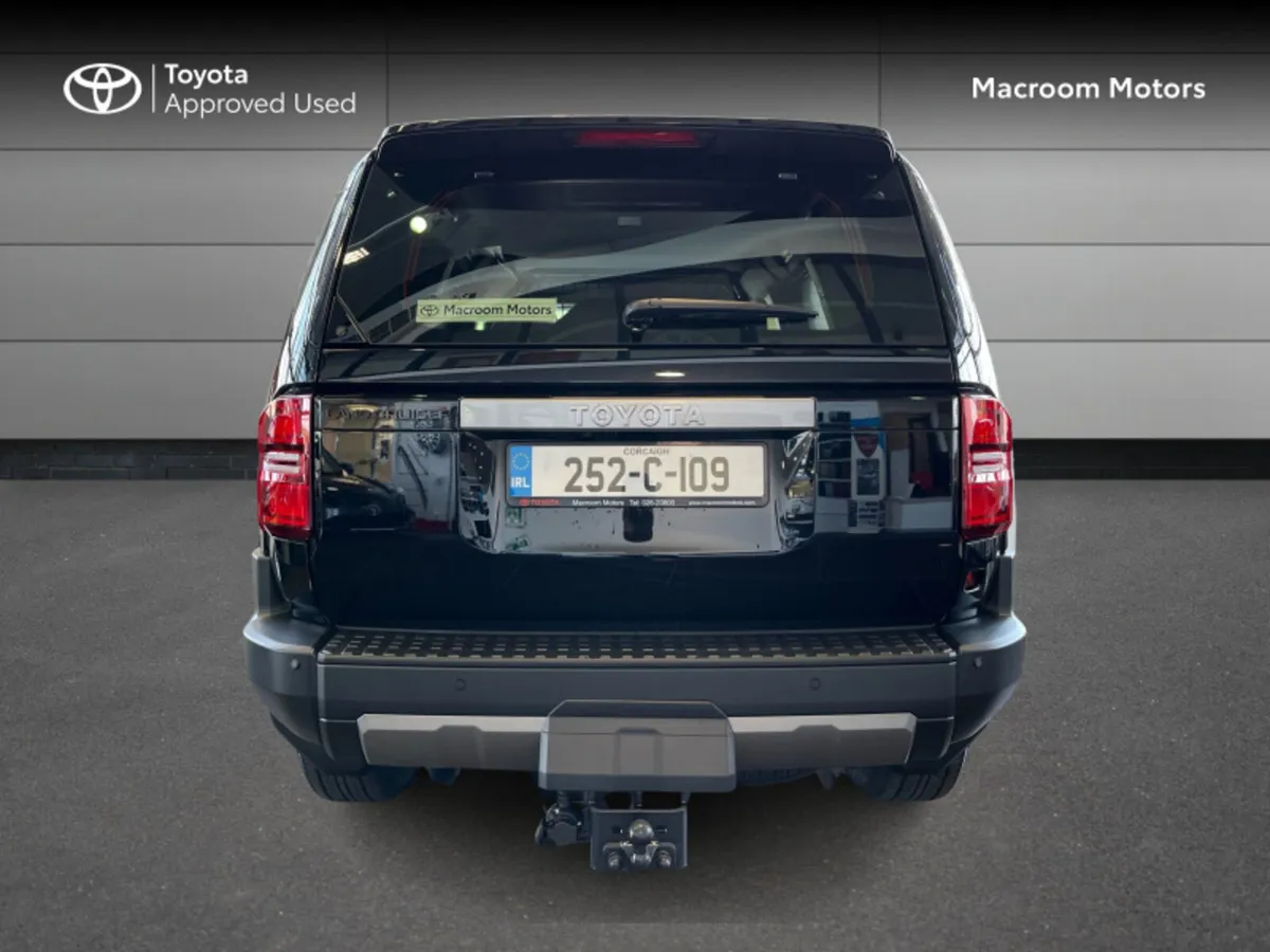 Toyota Land Cruiser 2.8 - Image 4
