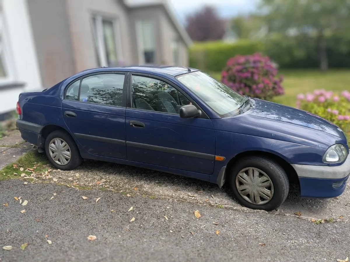 Toyota Avensis 1.6 Petrol - Image 2