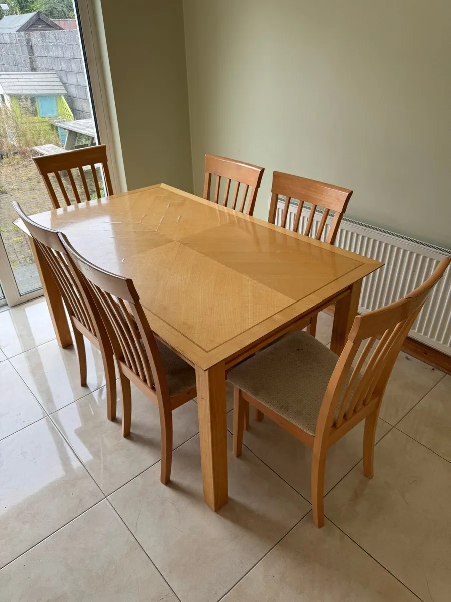 Kitchen Table & 6 Chairs