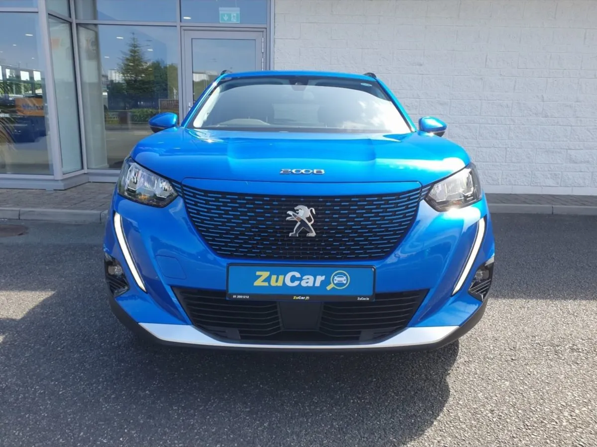 Peugeot 2008 Allure Premium 50kwh Auto - Image 3
