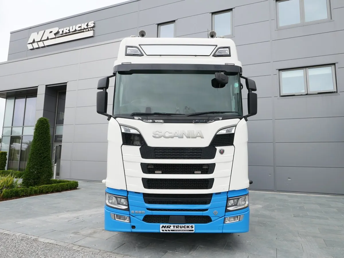 Scania S580 N/G Highline 6x2 Midlift auto gearbox - Image 2