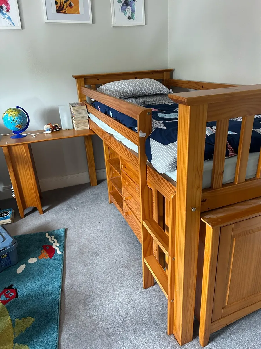 kids bed - Image 2