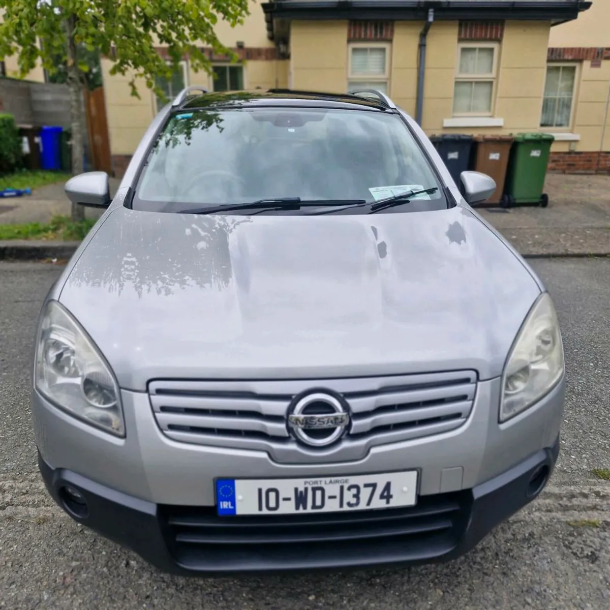 7 seater Nissan Qashqai 2010 - Image 3