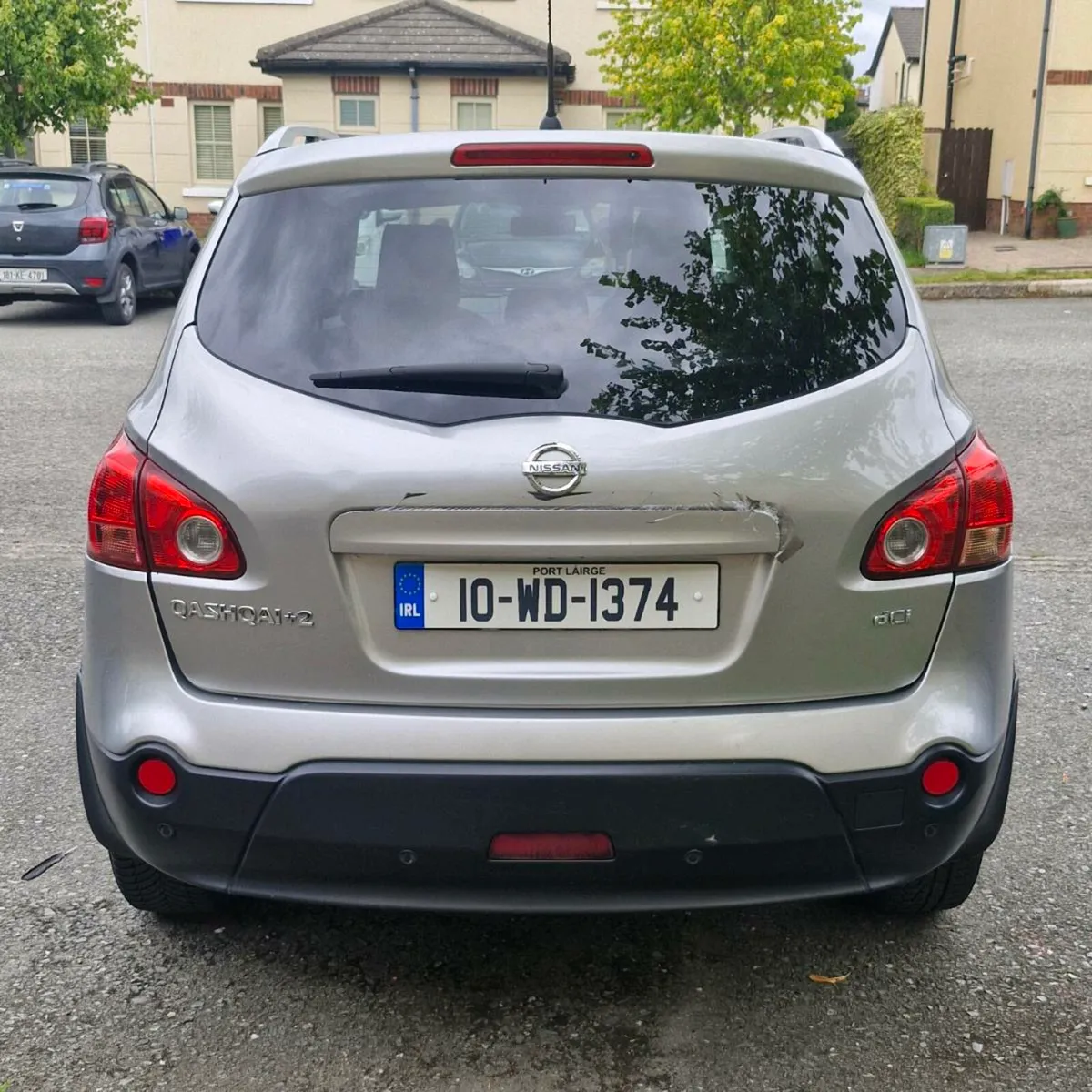 7 seater Nissan Qashqai 2010 - Image 4