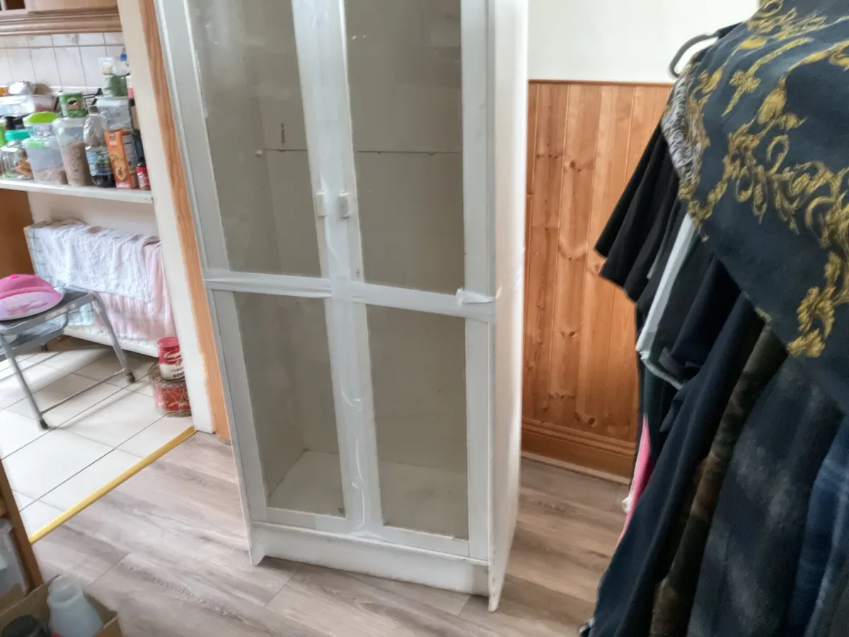 Glass cabinet - Image 1
