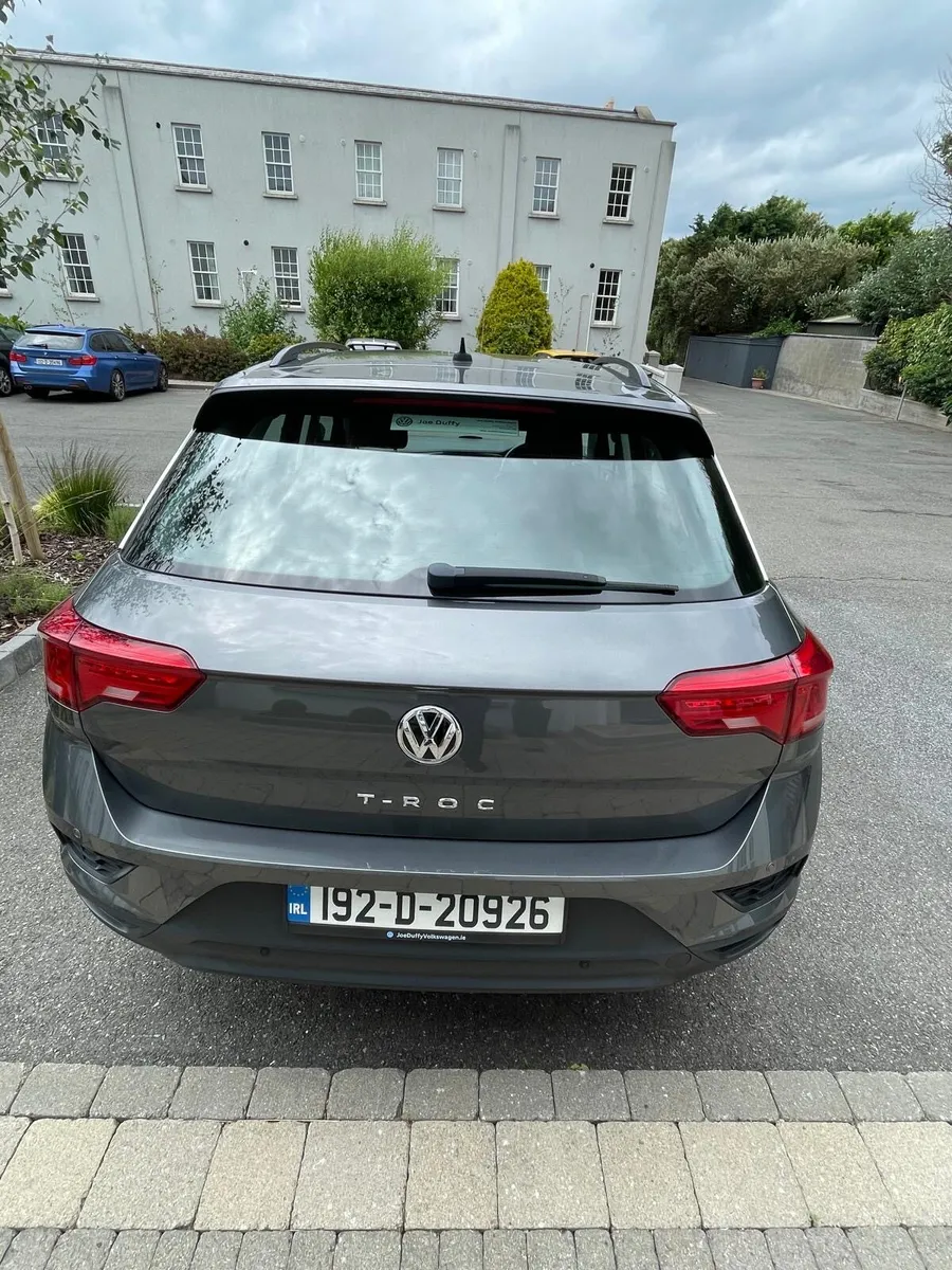 Car - Image 2