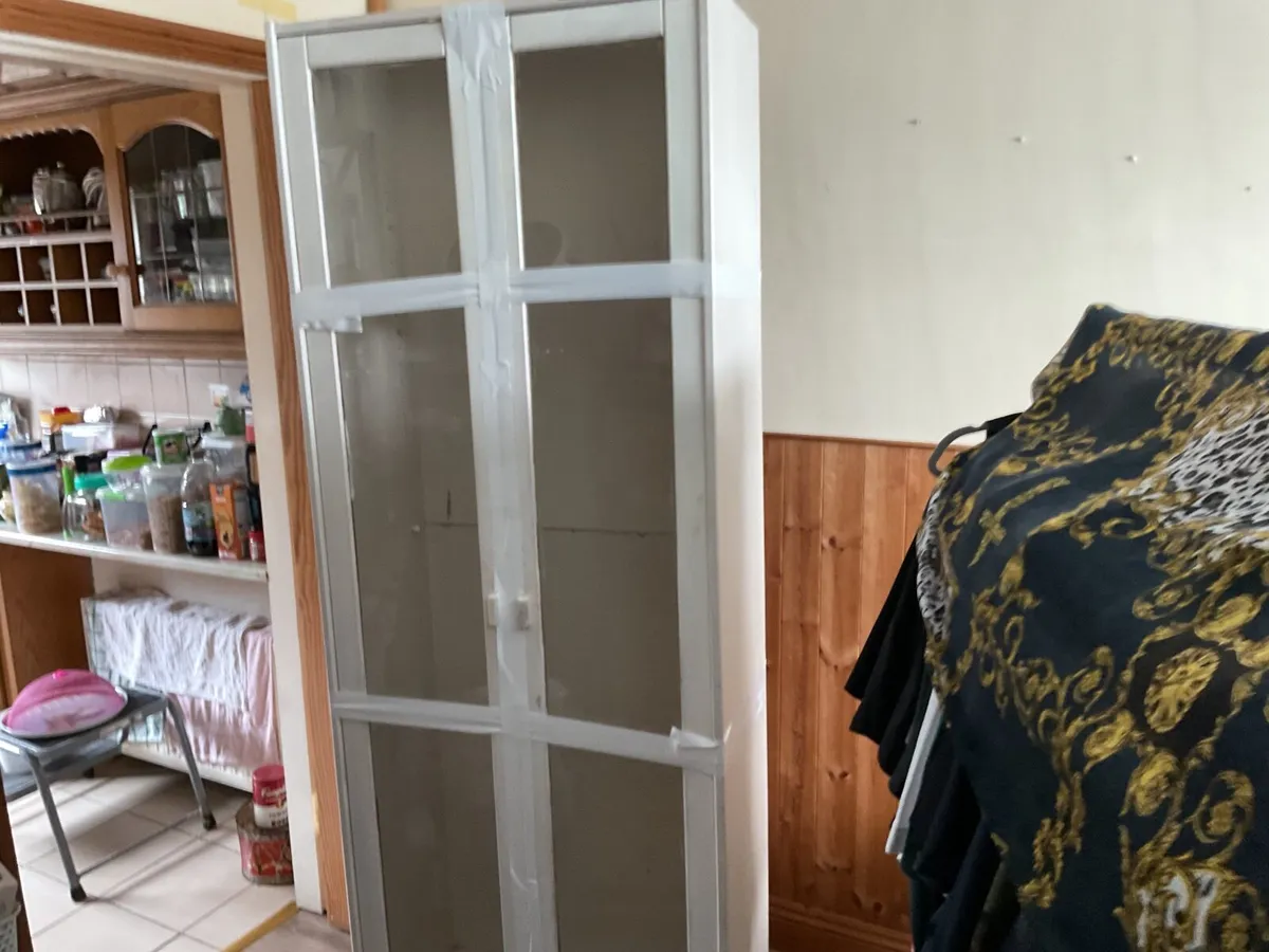 Glass cabinet - Image 2