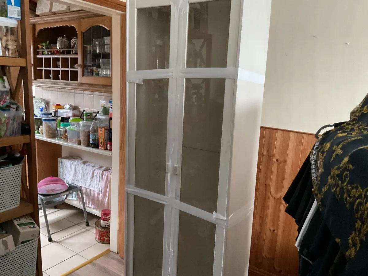 Glass cabinet - Image 3