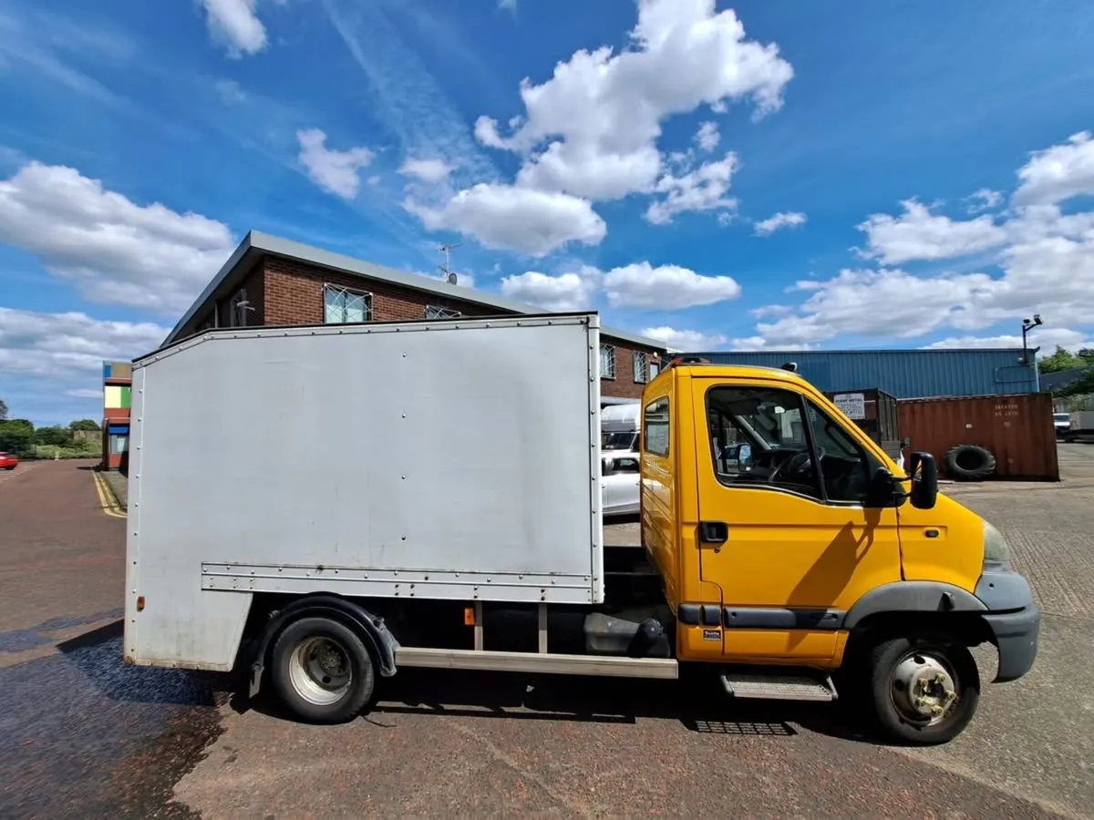 Renault Box Van ‘Mobile Washer’  Factory Made - Image 3
