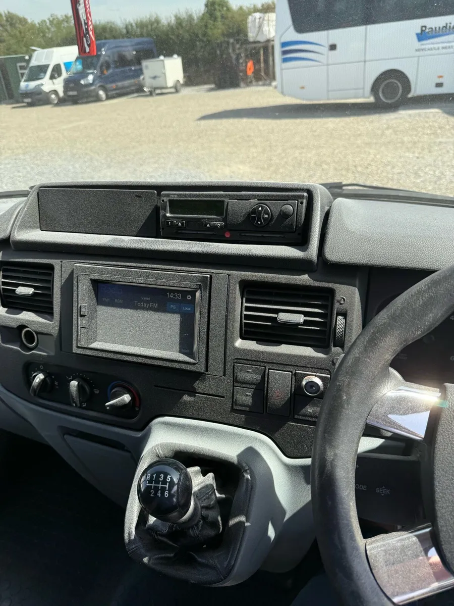 Minibus - Image 3
