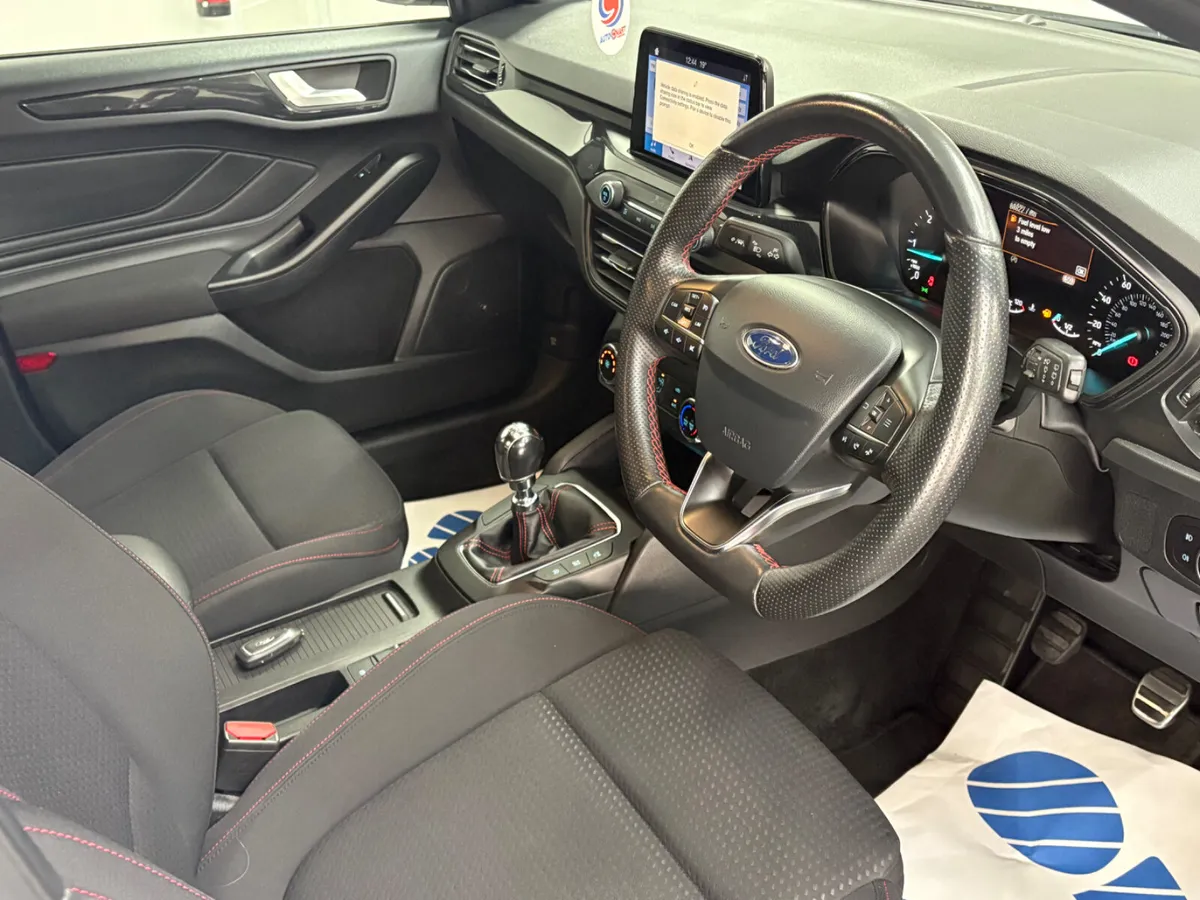 2019 Ford Focus ST Line 1.5 tdci - Image 3