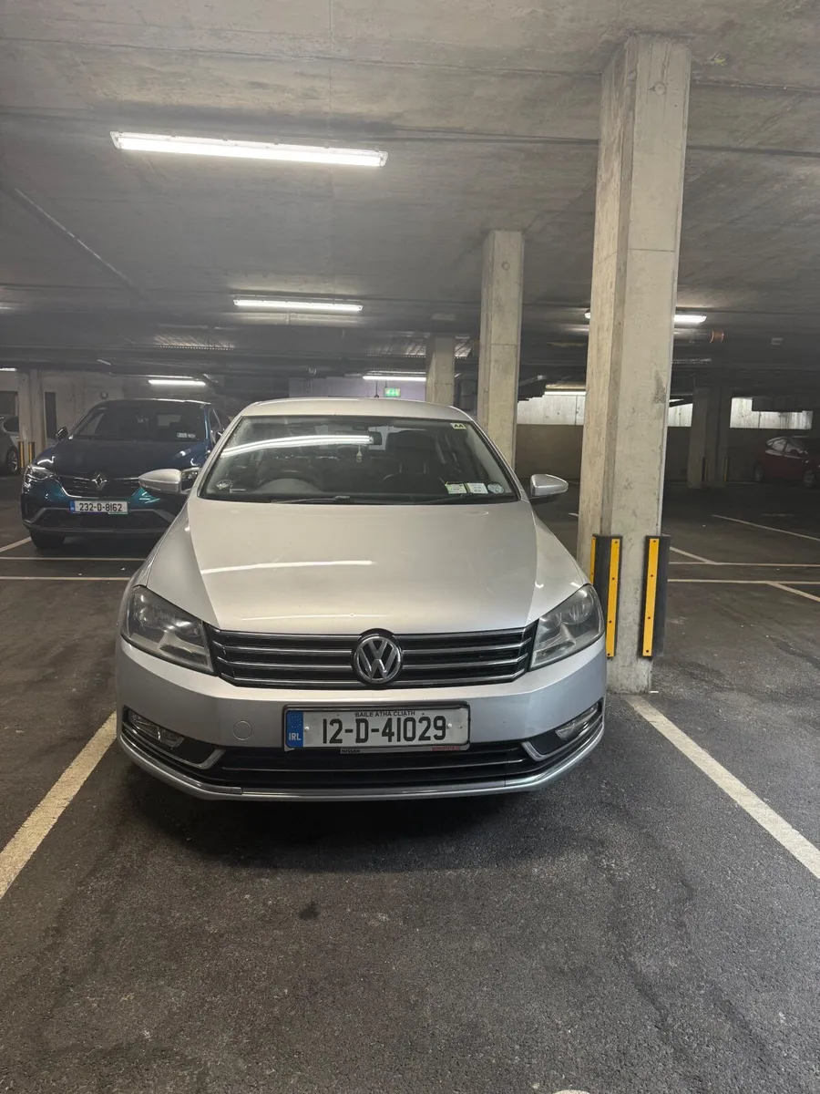 Volkswagen Passat 2012 - Image 1