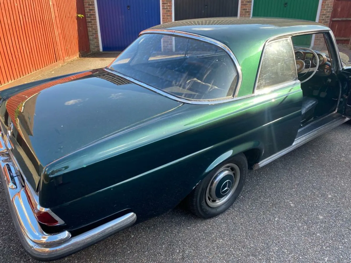 Mercedes w111 2 door coupe - Image 2