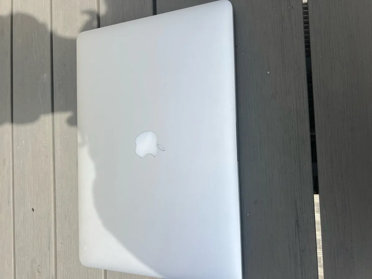 mac book pro 15” - Image 2